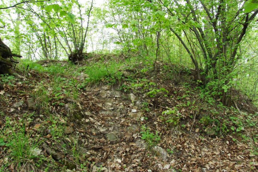Zagyvafő Vár Romjai, Hungary